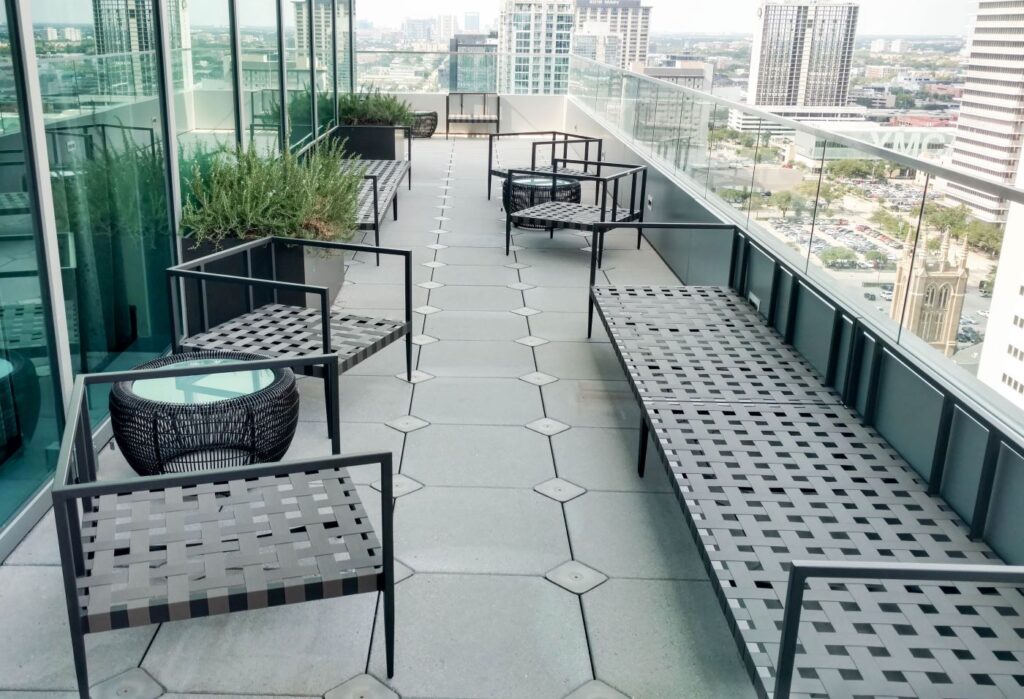 Hotel Alessandra header