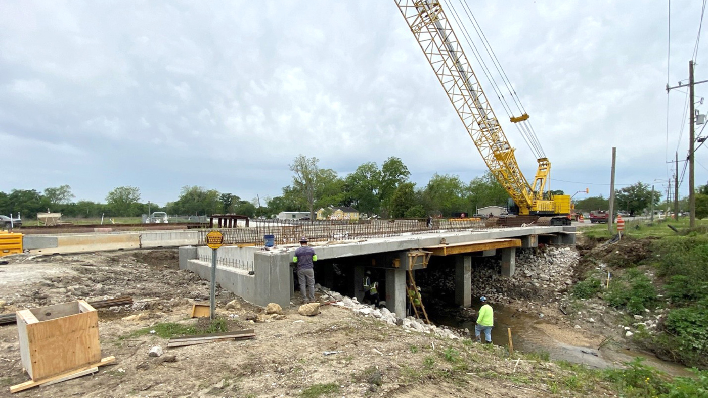 LA75: Bayou Breaux Bridge